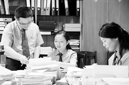 吕萍反贪局里的铁娘子