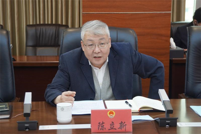 陈立新代表市检察院党组作班子对照检查.