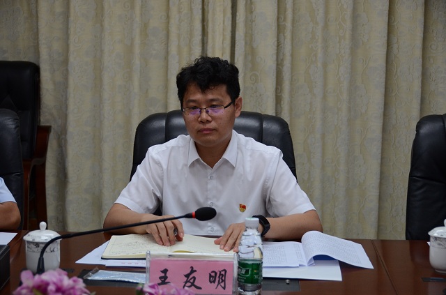 定安县委常委王友明莅临县人民检察院调研优化营商环境工作