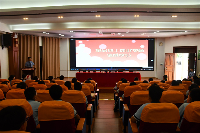 DSC_7925.jpg DSC_7925.jpg