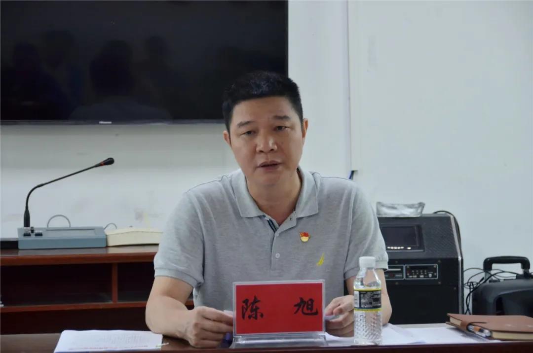 儋州市检察院党组书记检察长陈旭到新州镇督导脱贫攻坚国考迎检工作并