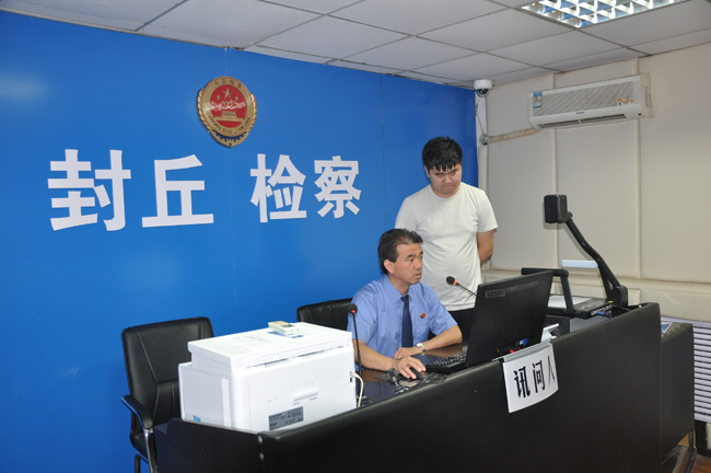 李红旗:把远程讯问室变成"香饽饽"