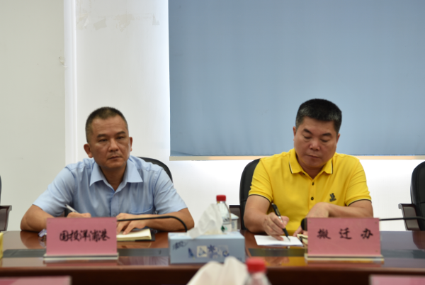 洋浦检察院党组书记,检察长张晖参加会议,检委会专职委员李亚明主持